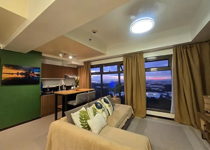 The Radiance Of Bay Manila